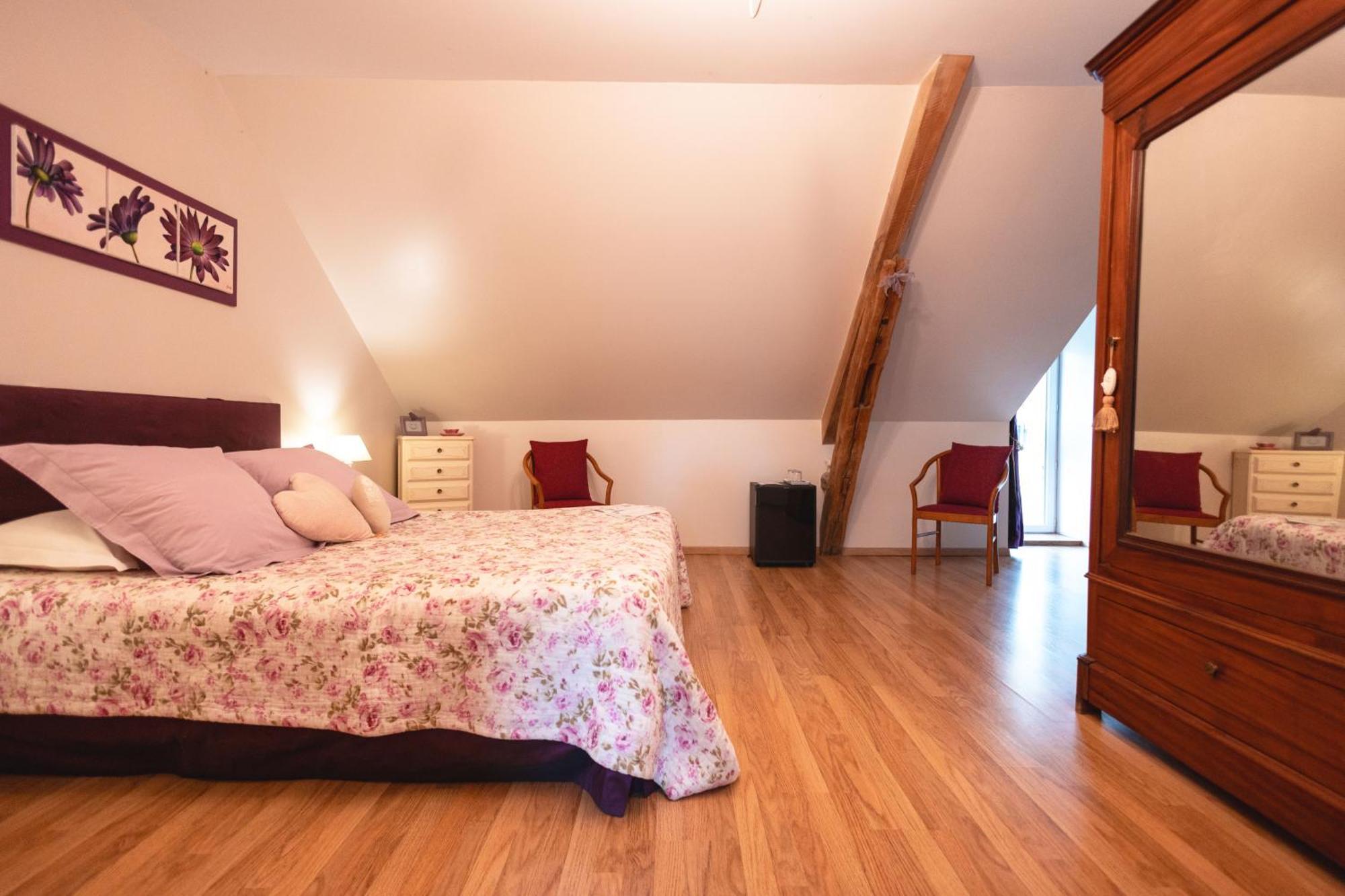 Bed and Breakfast Ferme De Marpalu La Ferte-Saint-Cyr Екстер'єр фото