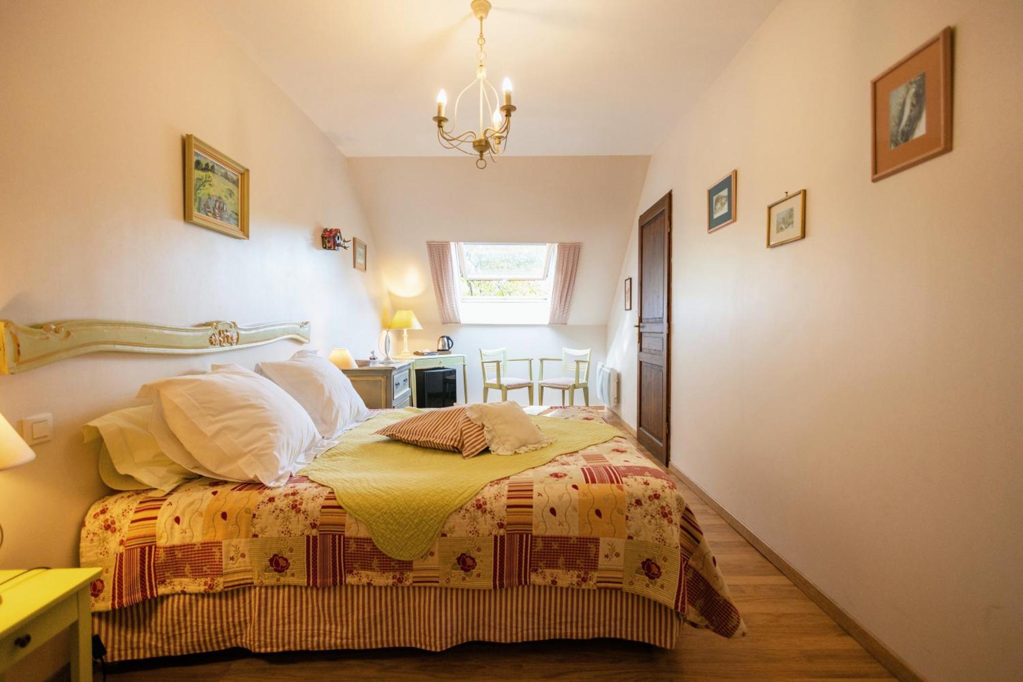 Bed and Breakfast Ferme De Marpalu La Ferte-Saint-Cyr Екстер'єр фото